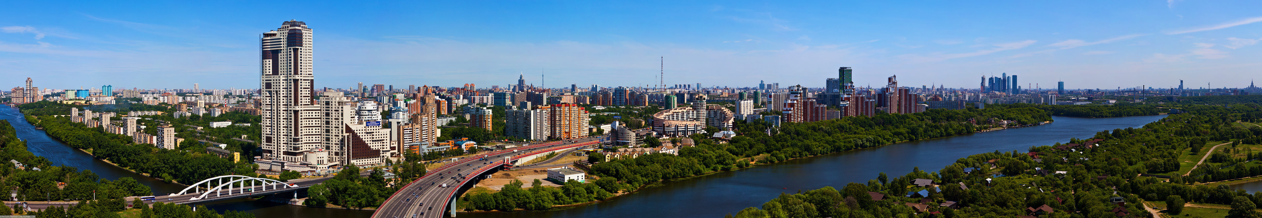 Панорамное фото города