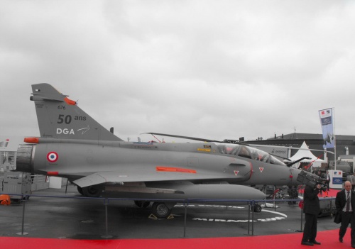 Французский истребитель Dassault Mirage 2000 B (35 фото)