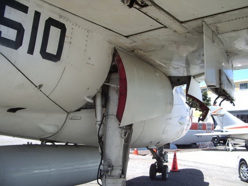 Американский штурмовик Grumman KA-6D Intruder (64 фото)
