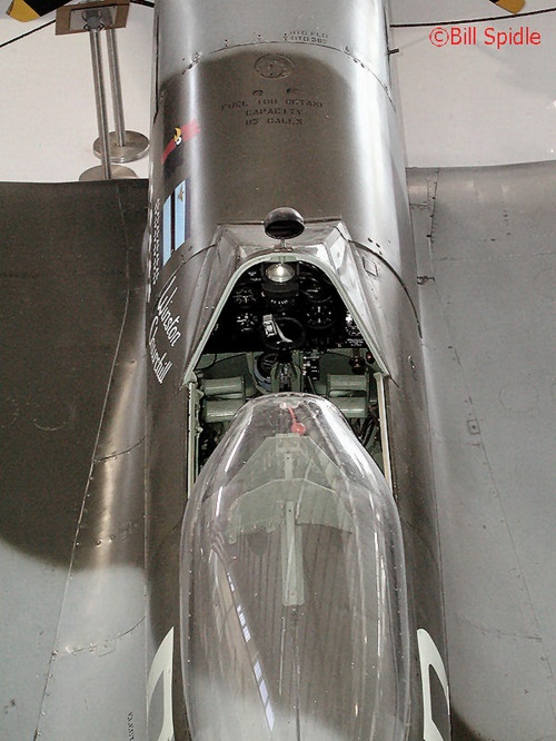 Английский истребитель Spitfire Mk XVI (28 фото)