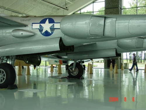Американский истребитель P-38L-5 (20 фото)