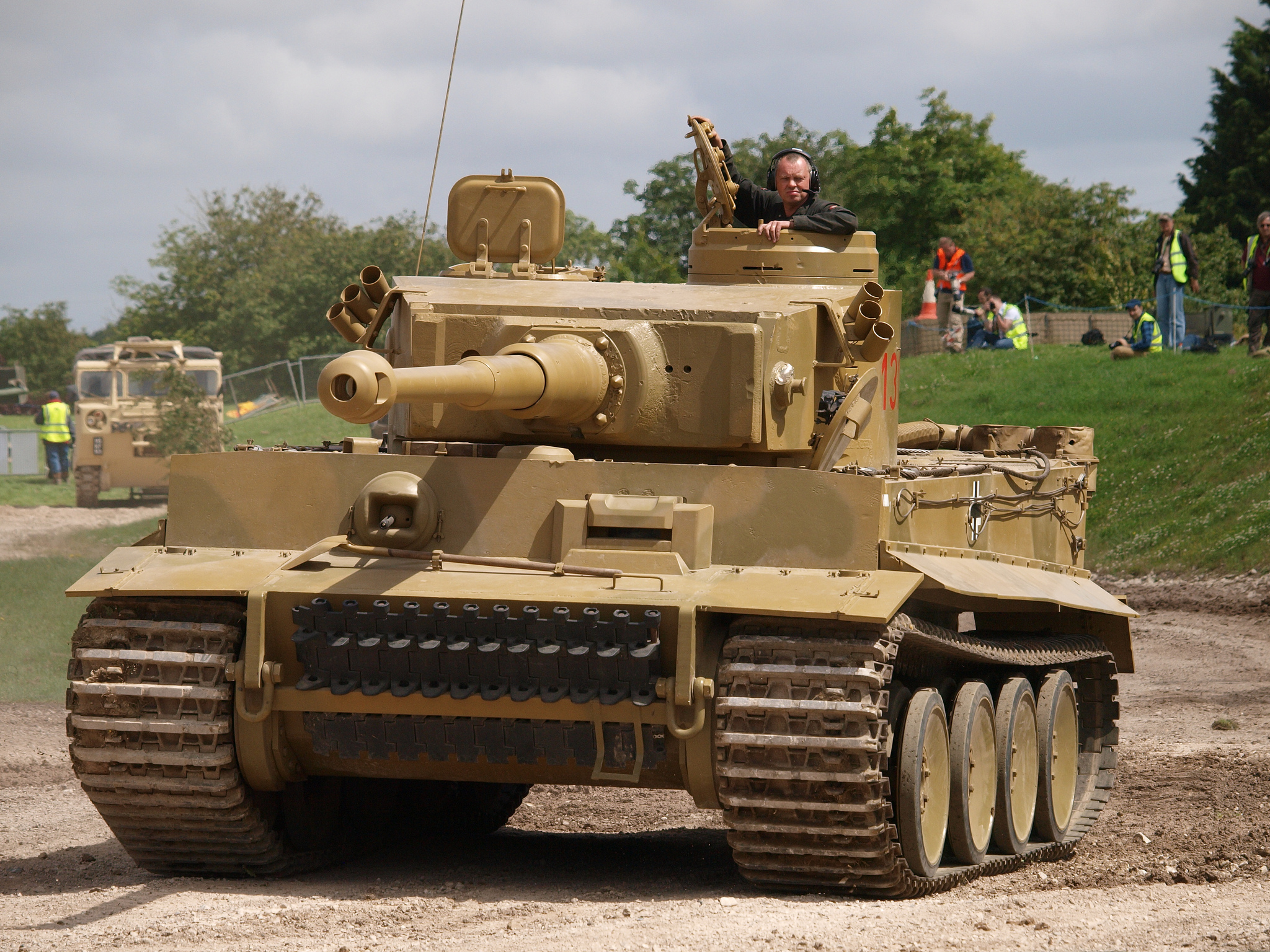 Немецкий тигр 1. Танк тигр т4. Т4 тигр немецкий танк. Тигр танк второй мировой. Немецкий танк тигр 4.