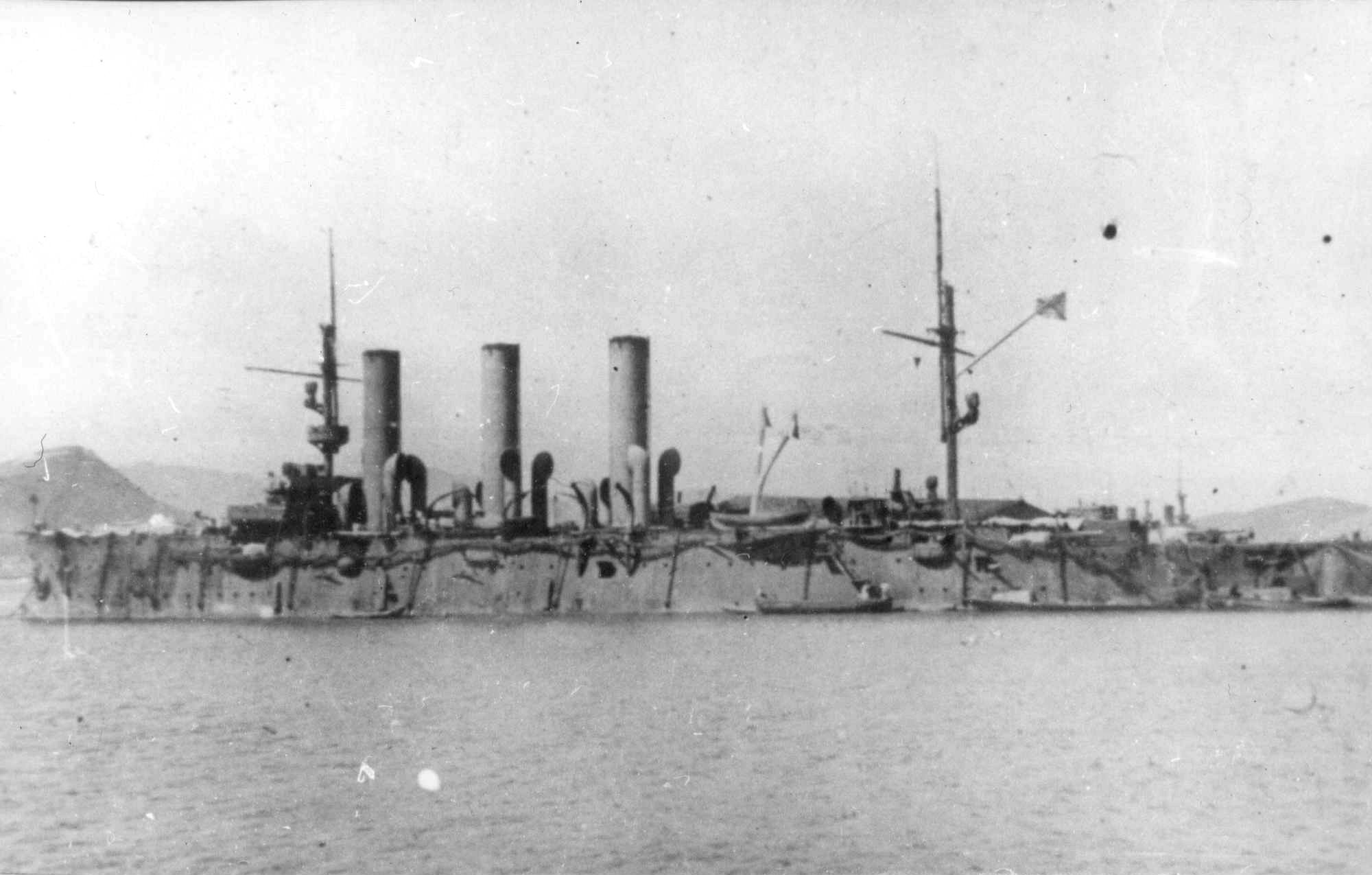 Японская эскадра 1904. Крейсер Паллада в порт Артуре.