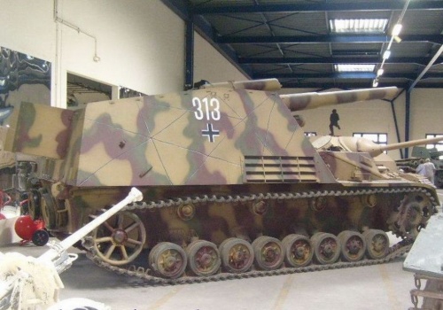 Немецкая САУ Jagdpanzer Hummel (48 фото)