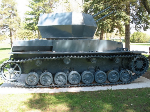 Немецкая ЗСУ Flakpanzerkampfwagen IV (2 cm Flak 38-Vierling) (70 фото)
