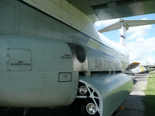Американский транспортный самолет Lockheed C-141C Starlifter (202 фото)