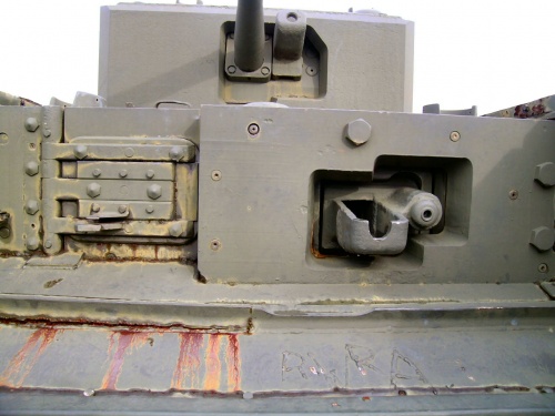 Английский тяжелый танк Churchill MkIII (69 фото)