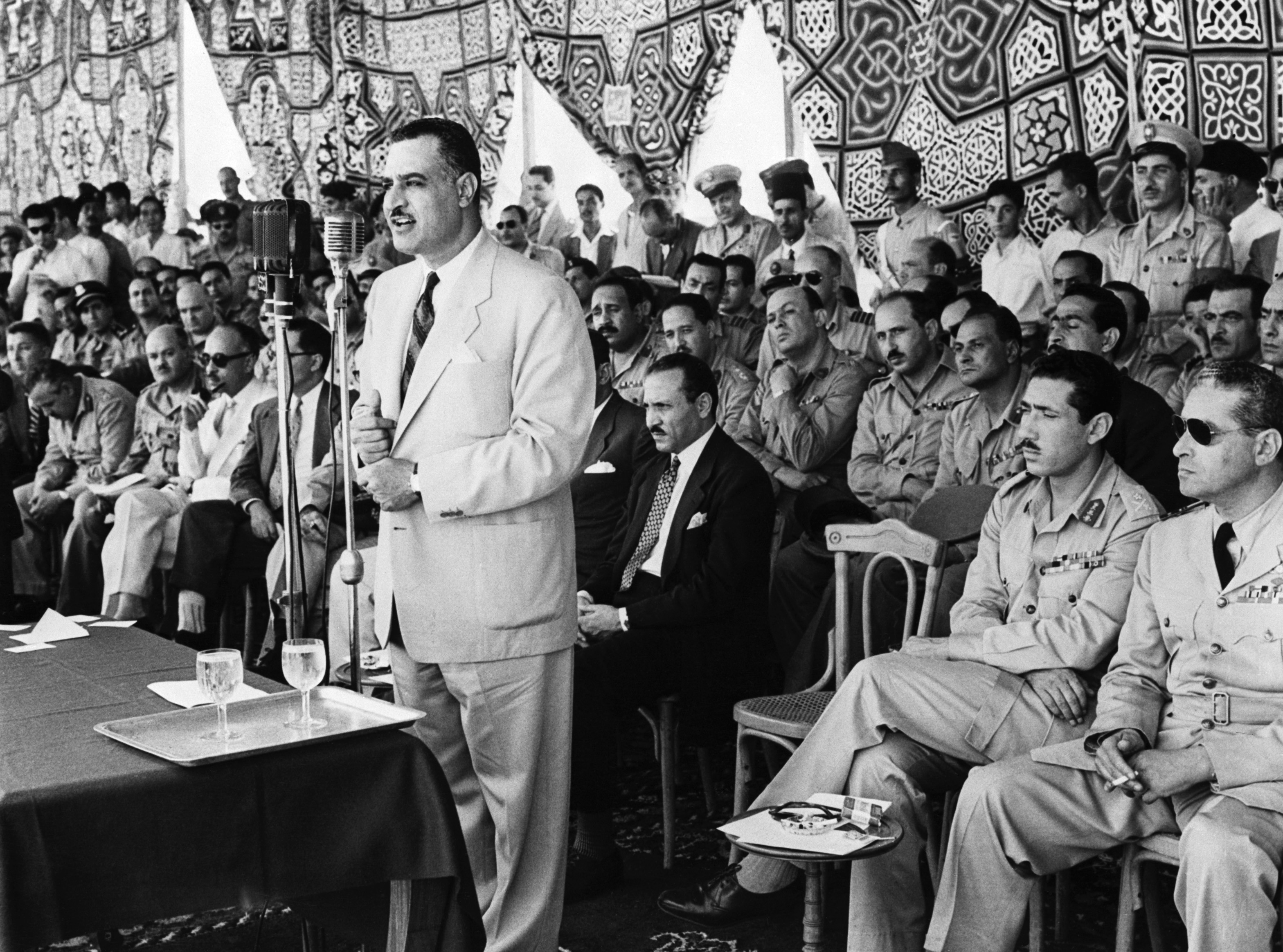 1956 год в истории. Гамаль Абдель Насер в Суэце 1956.