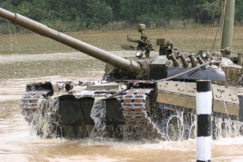 Подводные вождения танков Т-80 (14 фото)