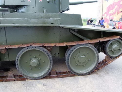 Советский легкий танк БТ-7 образца 1935 года (336 фото)