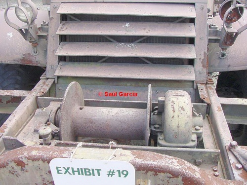 Американский полугусеничный бронетранспортер M2A1 Halftrack (49 фото)