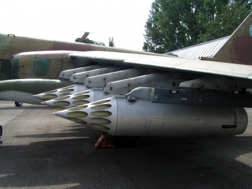 Советский штурмовик СУ-25 (23 фото)