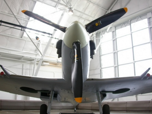 Английский истребитель Spitfire Mk.Vc (30 фото)