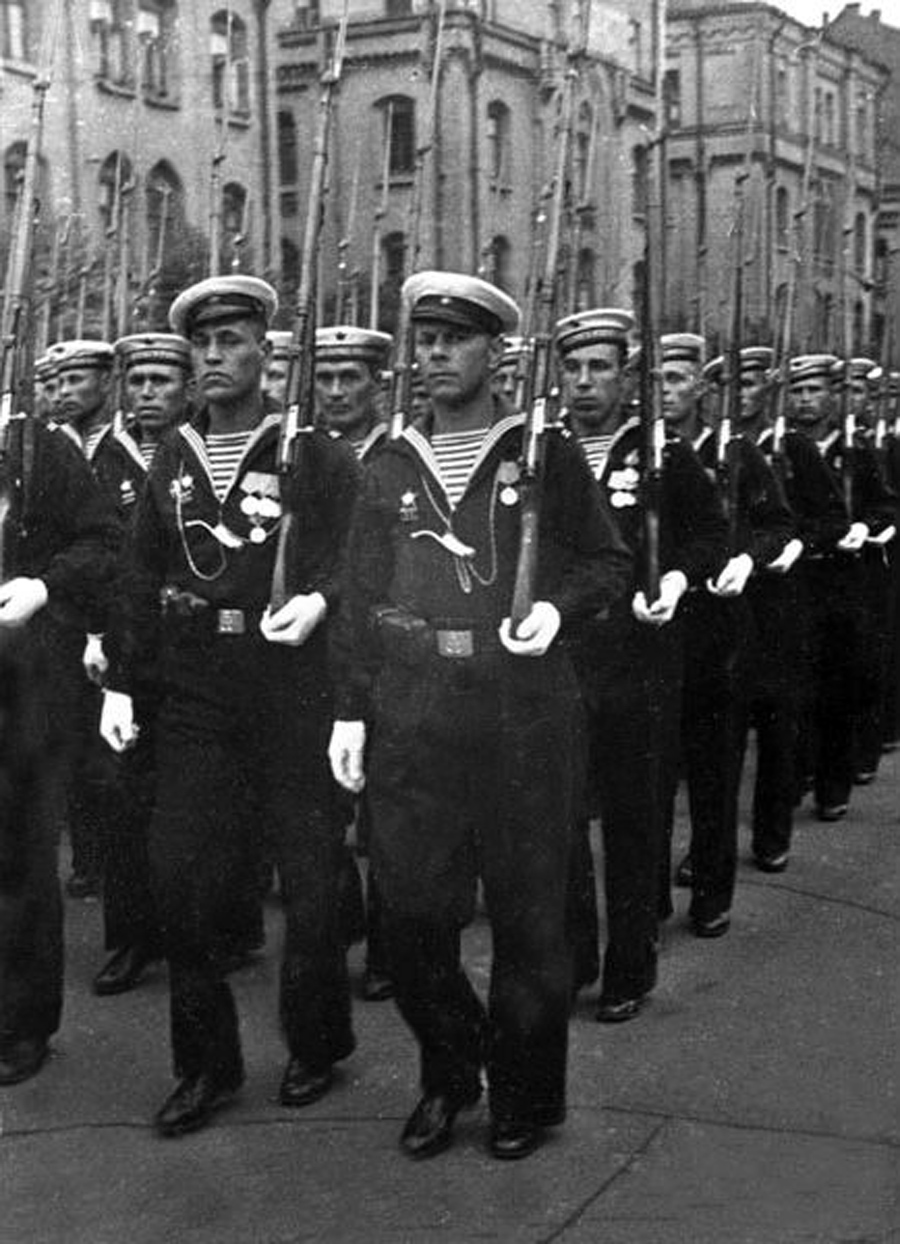 ВОВ парад Победы 1945