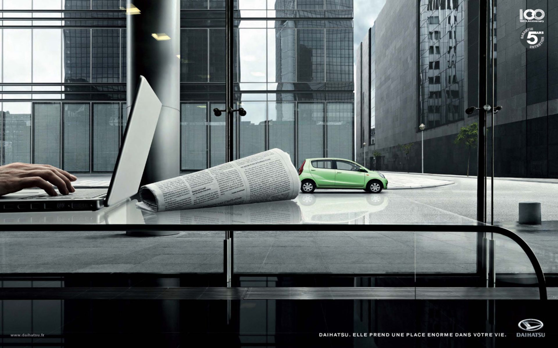 Allow ads. Креативная реклама страхования. Креативная реклама автострахования. Креативная реклама автомобилей. Креативная реклама страховой компании.