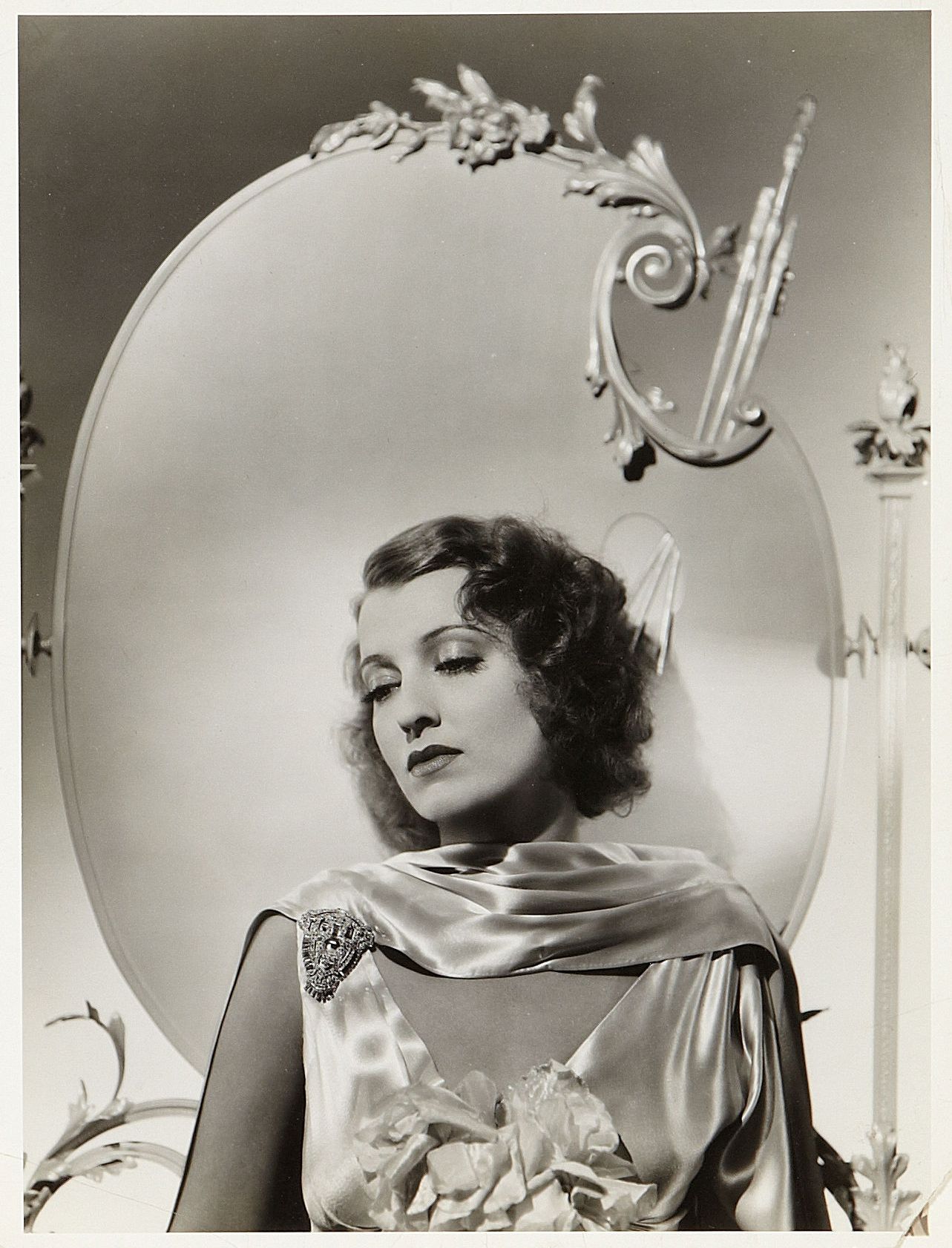 Marie clarence. Clarence Sinclair bull photographer. 1930s Clarence Sinclair bull photos.