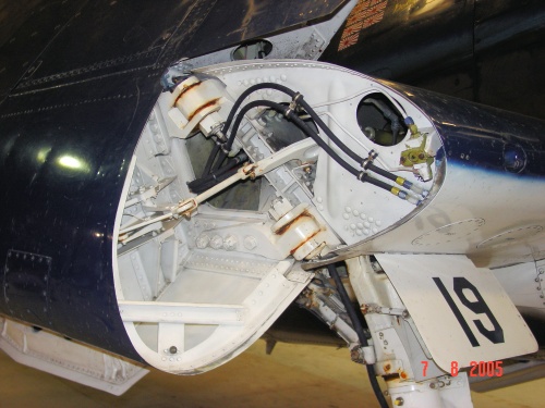 Американский палубный истребитель F6F-5K Hellcat (49 фото)
