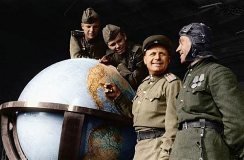 Цветные фотографии советских солдат во Второй Мировой (73 фото)